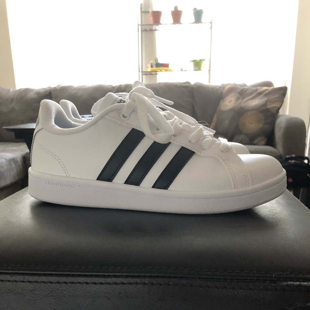 Used Twice: Adidas Cloudfoam Advantage Size 7